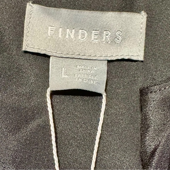 FINDERS KEEPERS Wide Leg Cropped V-Neck Side Cutout Grid Pattern Leg Jumpsuit - Picture 10 of 11